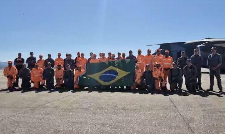 Quarto voo brasileiro para Venezuela decola com bombeiros e donativos