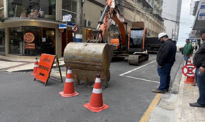 Rua 51 permanece interditada por mais 15 dias para avanço das obras de macrodrenagem