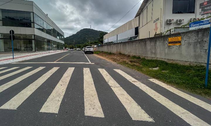 Rua Emanuel Pereira passa a ter sentido único definitivo a partir desta sexta-feira