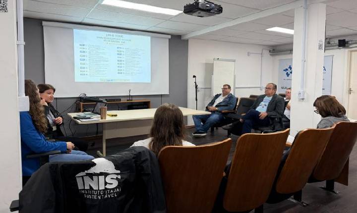Secretaria de Saúde de Itajaí promove campanha Lixo Zero