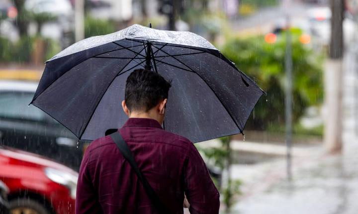 Semana de chuva forte em Santa Catarina reflete tendência dos próximos meses