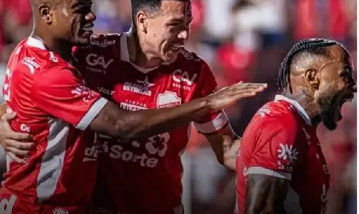 Série B: Vila Nova assume a liderança e Botafogo-SP deixa a degola - Confira os resultados de sábado 
