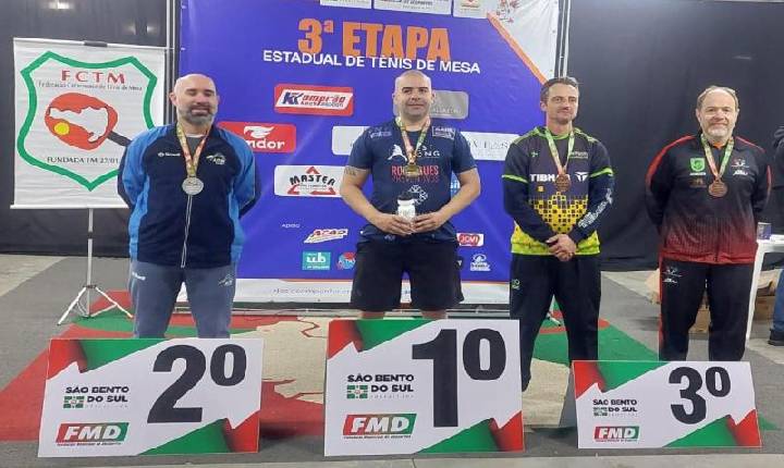 Tênis de Mesa de Balneário Camboriú garante dois títulos e medalha de bronze na 3ª etapa do Campeonato Catarinense