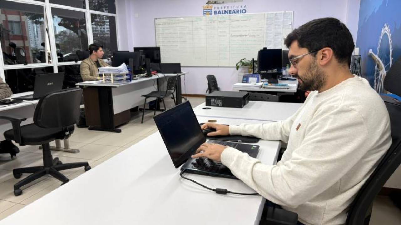 Termo de Cooperação firmado com a Uniavan garante prestação de serviços gratuitos ao Município