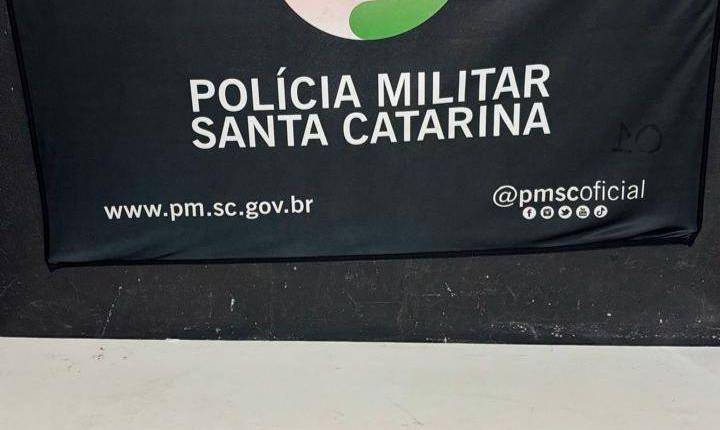 Trio é preso pela Polícia Militar por tráfico de drogas no bairro Cidade Nova