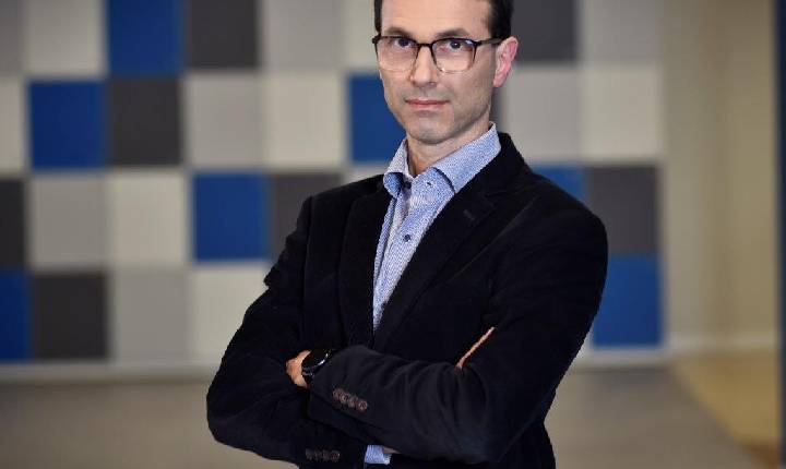 Uma revolução educacional: a tecnologia como estratégia de negócio