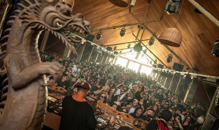 Warung Beach Club encerra ciclo histórico em Itajaí e celebra legado de mais de duas décadas na música eletrônica