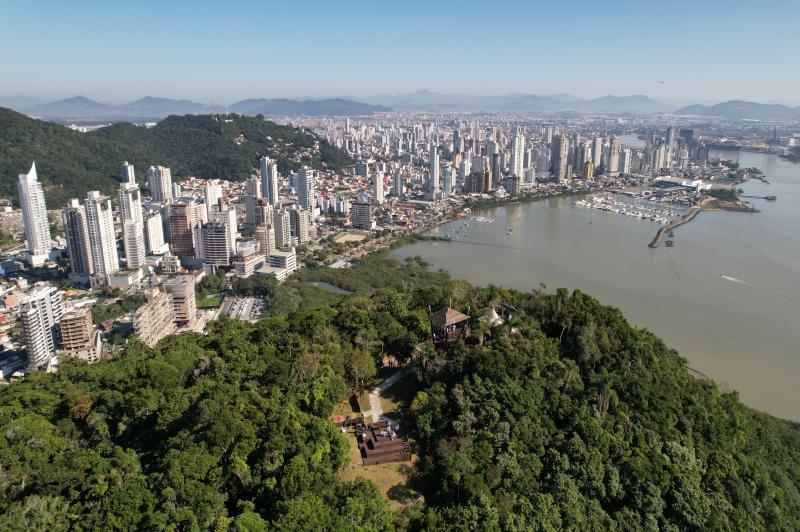 Parque Natural Municipal do Atalaia inaugura nova estrutura física