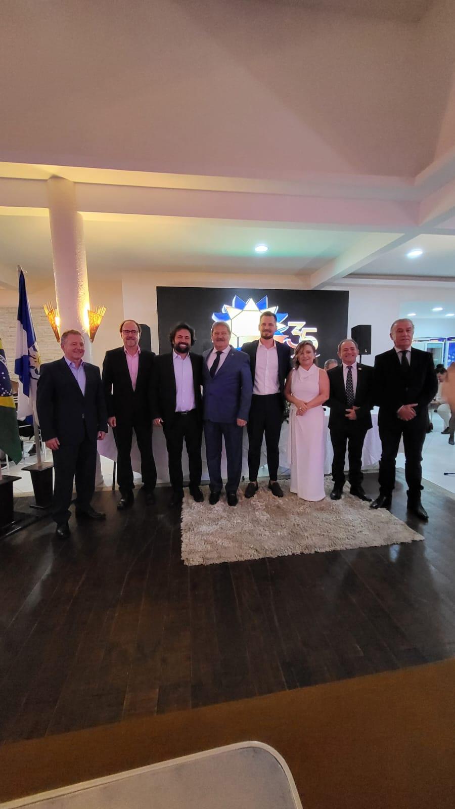 Sinduscon empossa nova diretoria