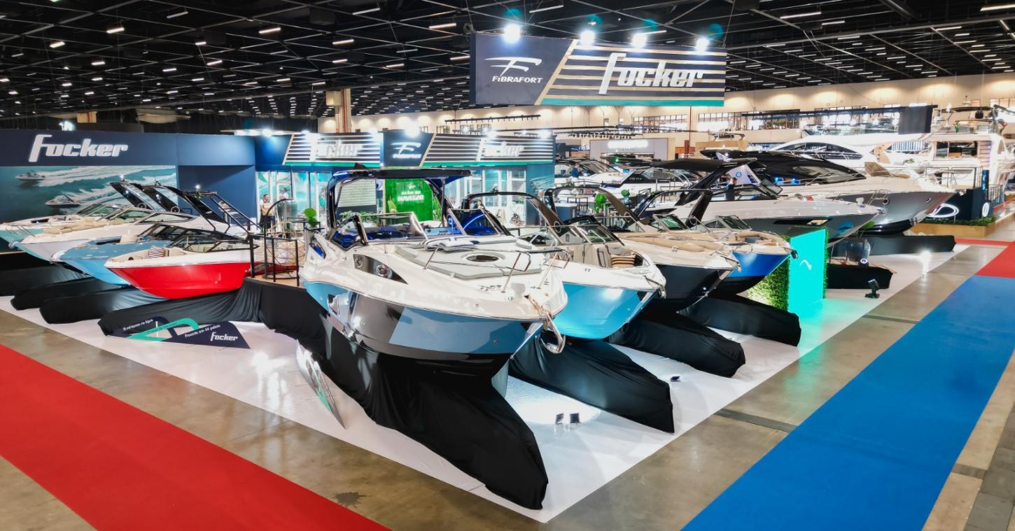 Fabricante catarinense Fibrafort leva nova coleção de lanchas Focker ao São Paulo Boat Show