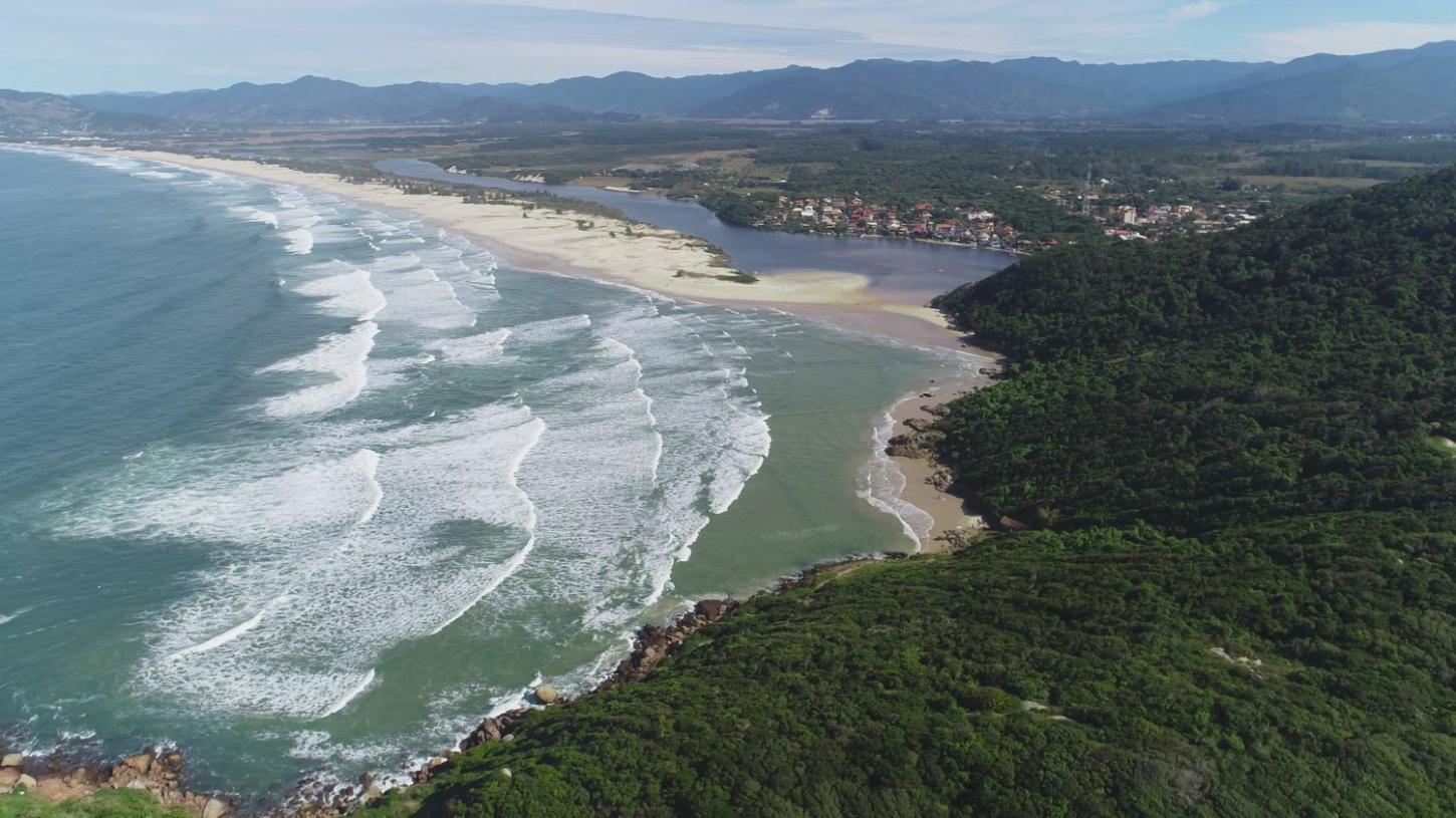 Cinco pontos estão impróprios para banho em Balneário Camboriú