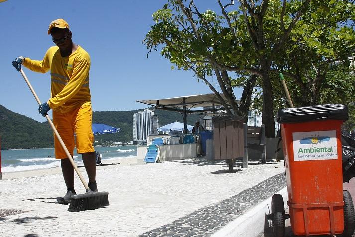Vagas de trabalho abertas para operação de limpeza de temporada de verão em Balneário Camboriú