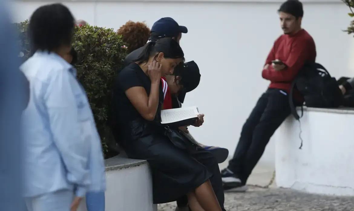 Governo anuncia concurso com 2 mil vagas para a Polícia Federal