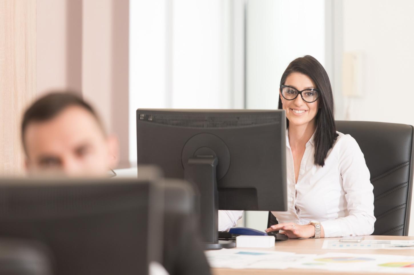 Unimed Litoral contrata analista de compliance, enfermeiros e auxiliares administrativos, inclusive PcD