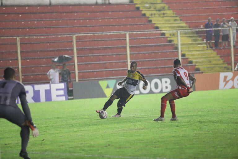 Criciúma supera o Hercílio Luz e se classifica para as quartas do Catarinense Fort Atacadista