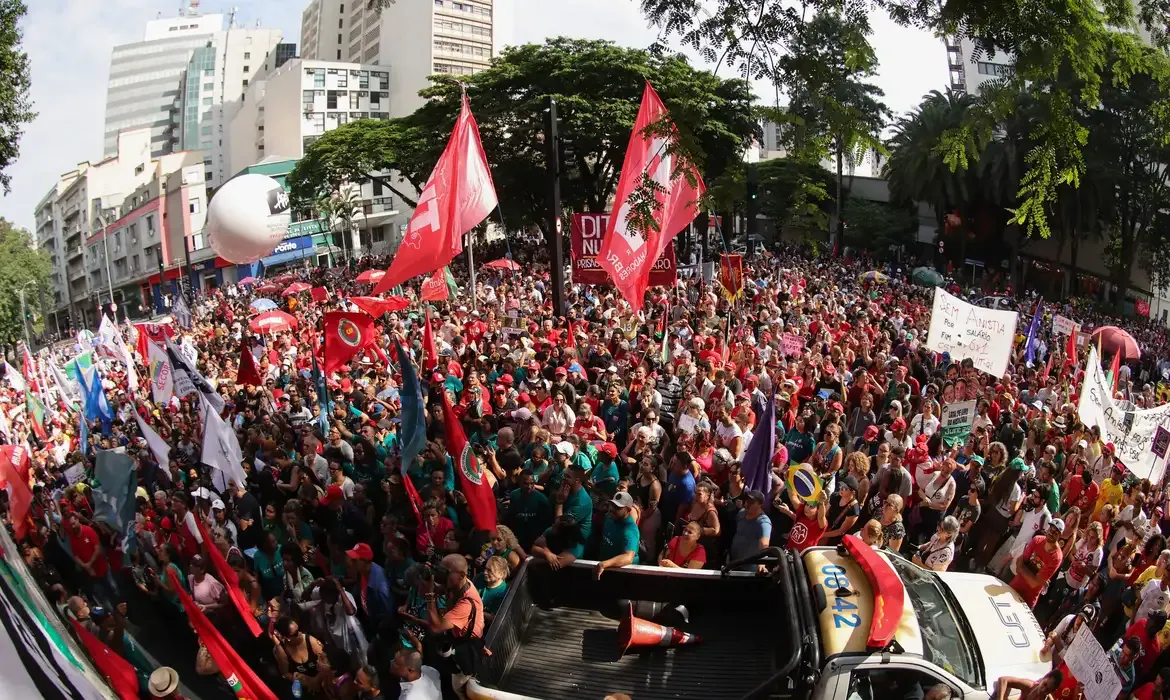 Cidades brasileiras têm atos contra anistia a golpistas neste domingo