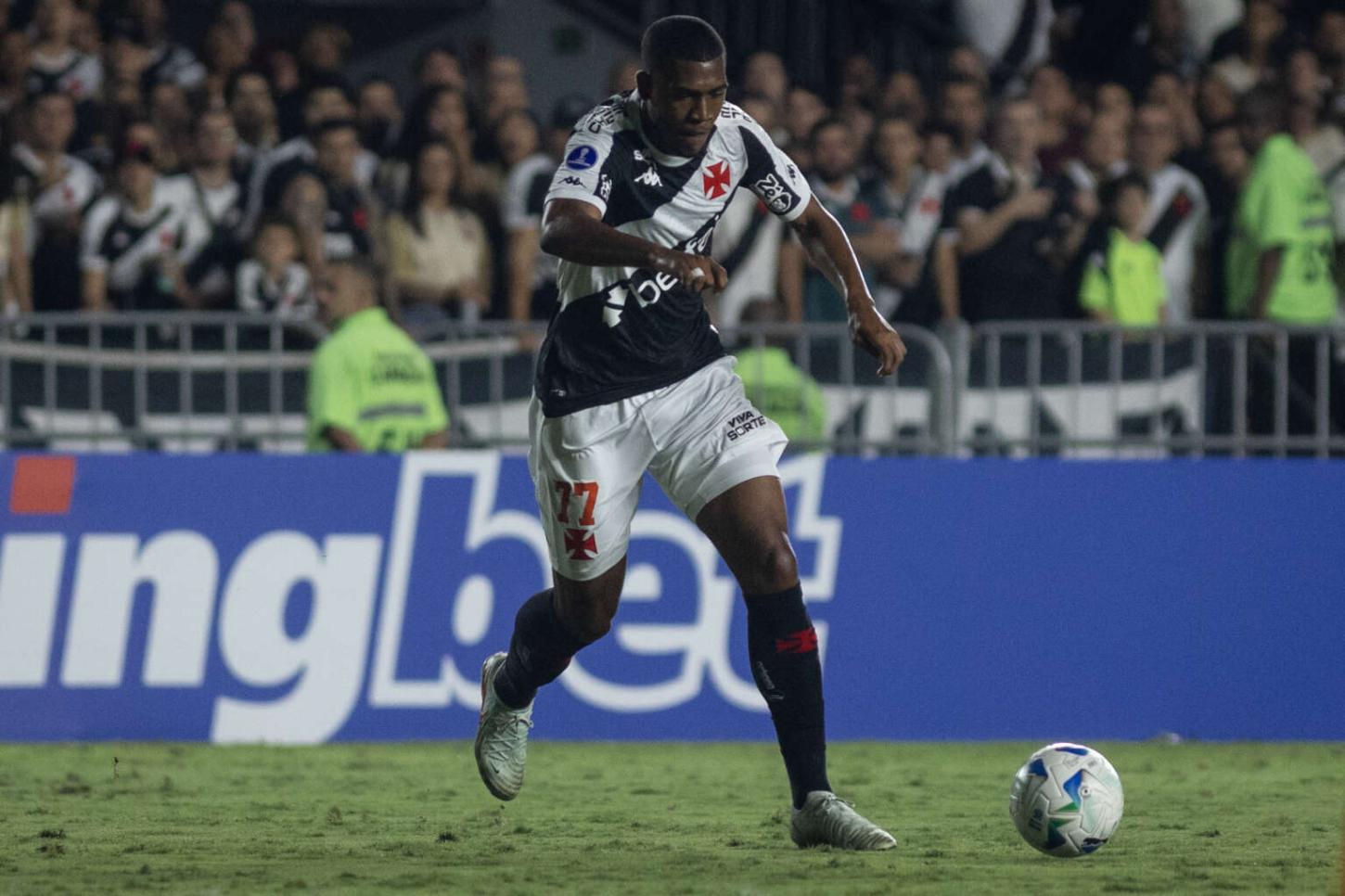 Hoje tem Clássico, pressão e tabu na abertura da terceira rodada da Série A