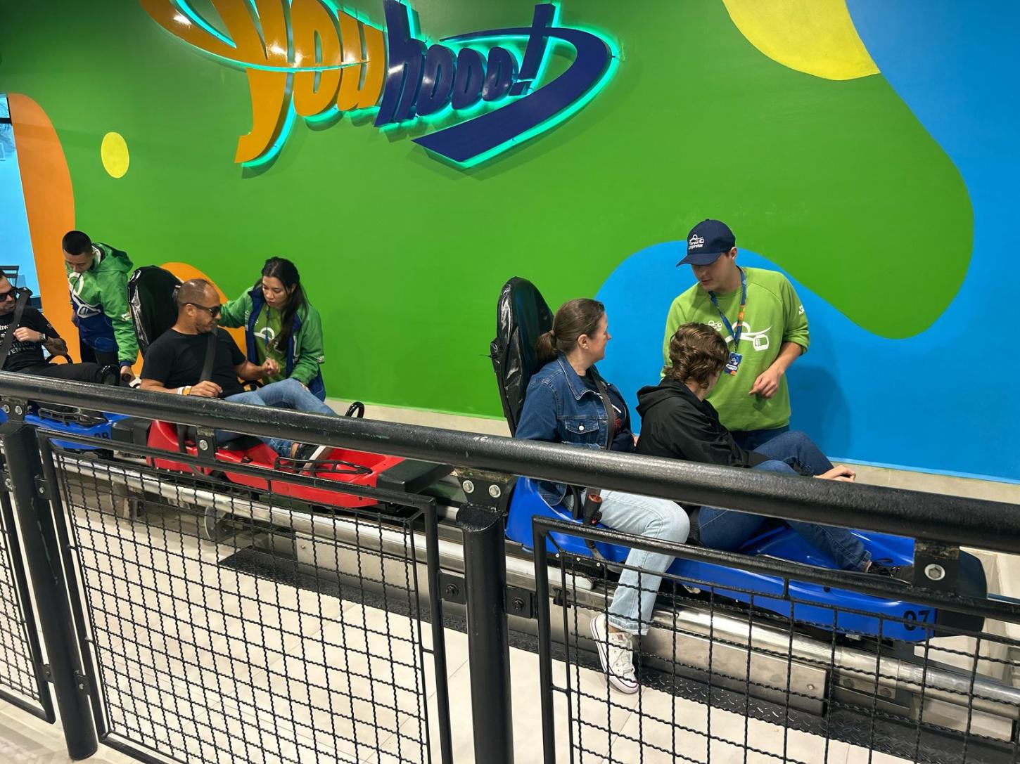 Sectur realiza famtour com equipe no Parque Unipraias de Balneário Camboriú