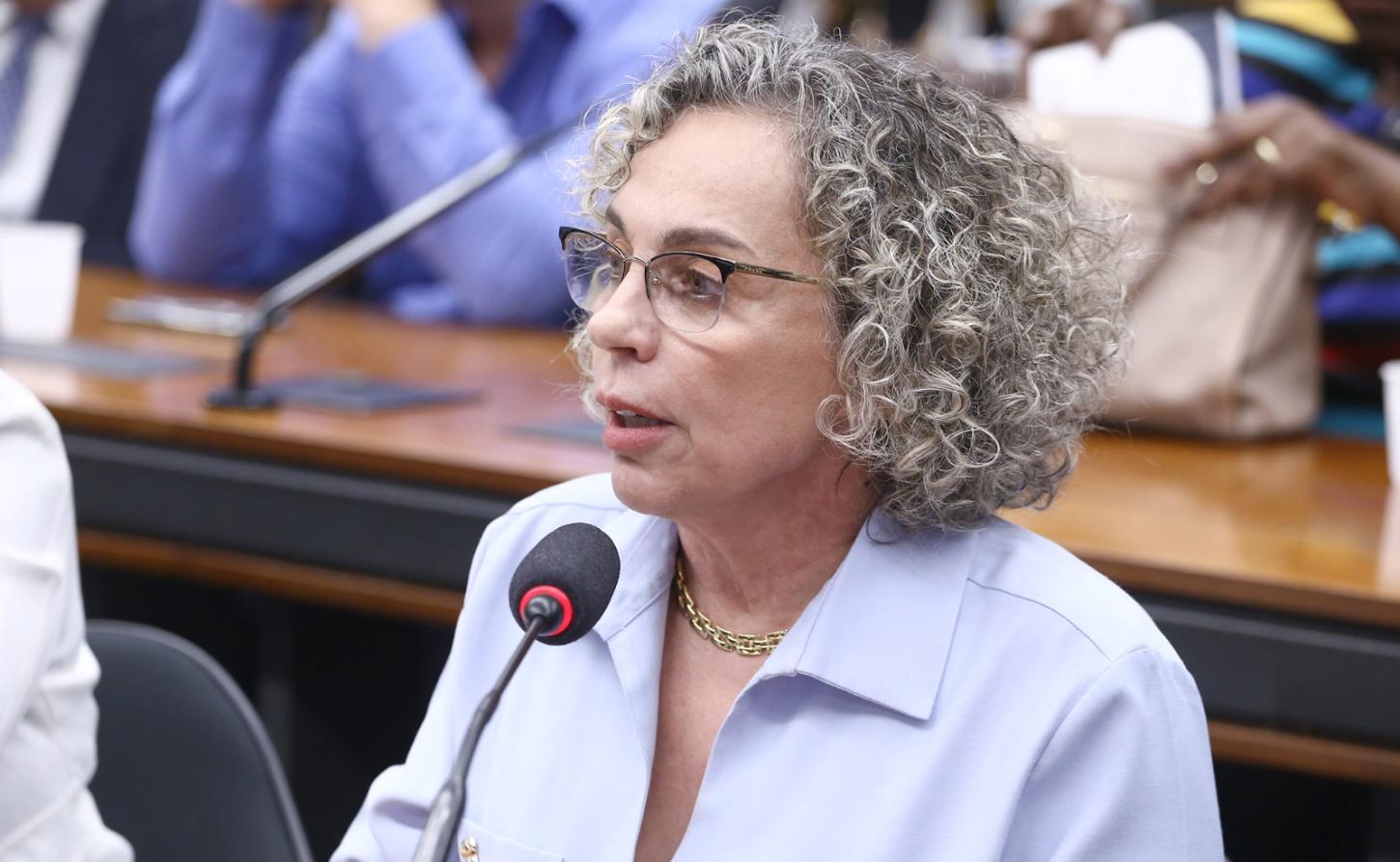 Ana Paula Lima destina R$ 2,1 milhões aos Institutos Federais Catarinenses para fortalecer a educação pública em nove regiões do estado