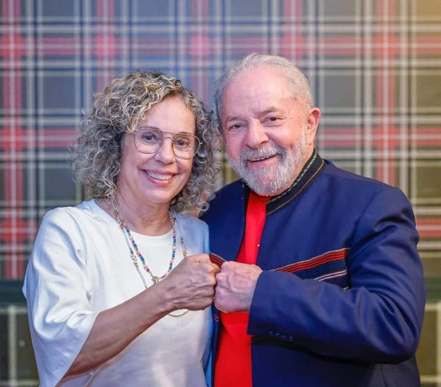 Com Lula, luz de graça chega a quase 500 mil catarinenses — Ana Paula Lima destaca avanço social
