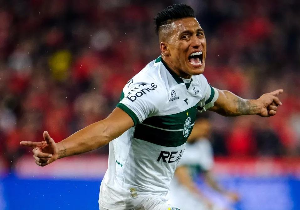 Série B: Coritiba e Vila Nova vencem clássicos - Ponte Preta lidera Série C - Líderes vencem na série D