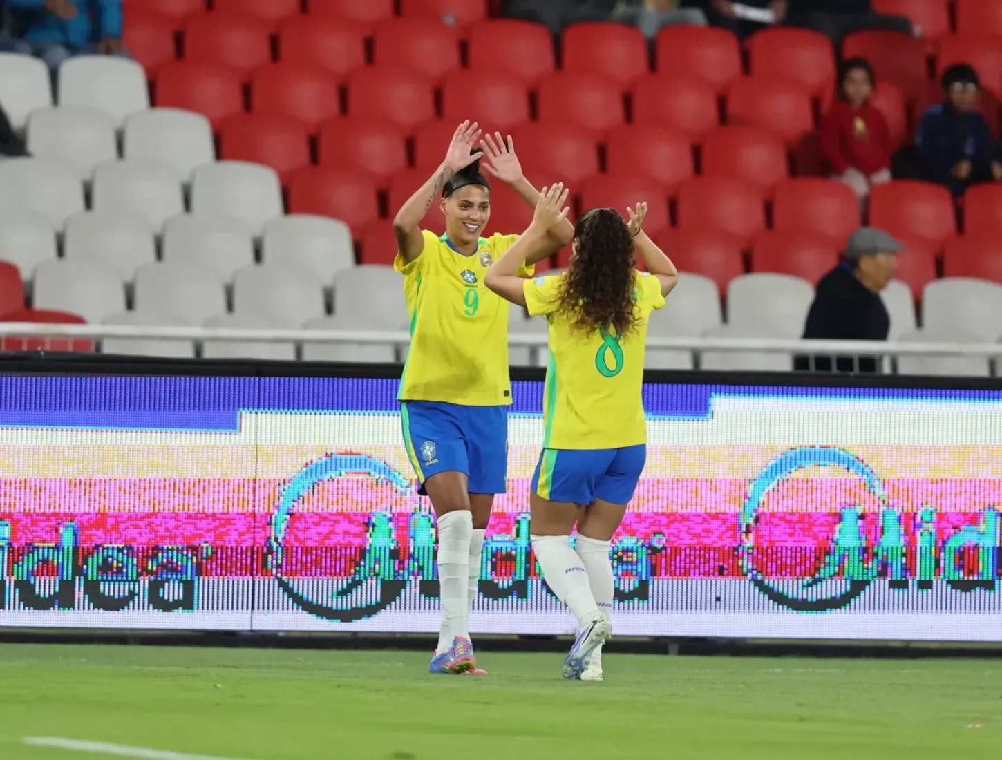 Copa América Feminina: Brasil goleia Uruguai e está na grande final