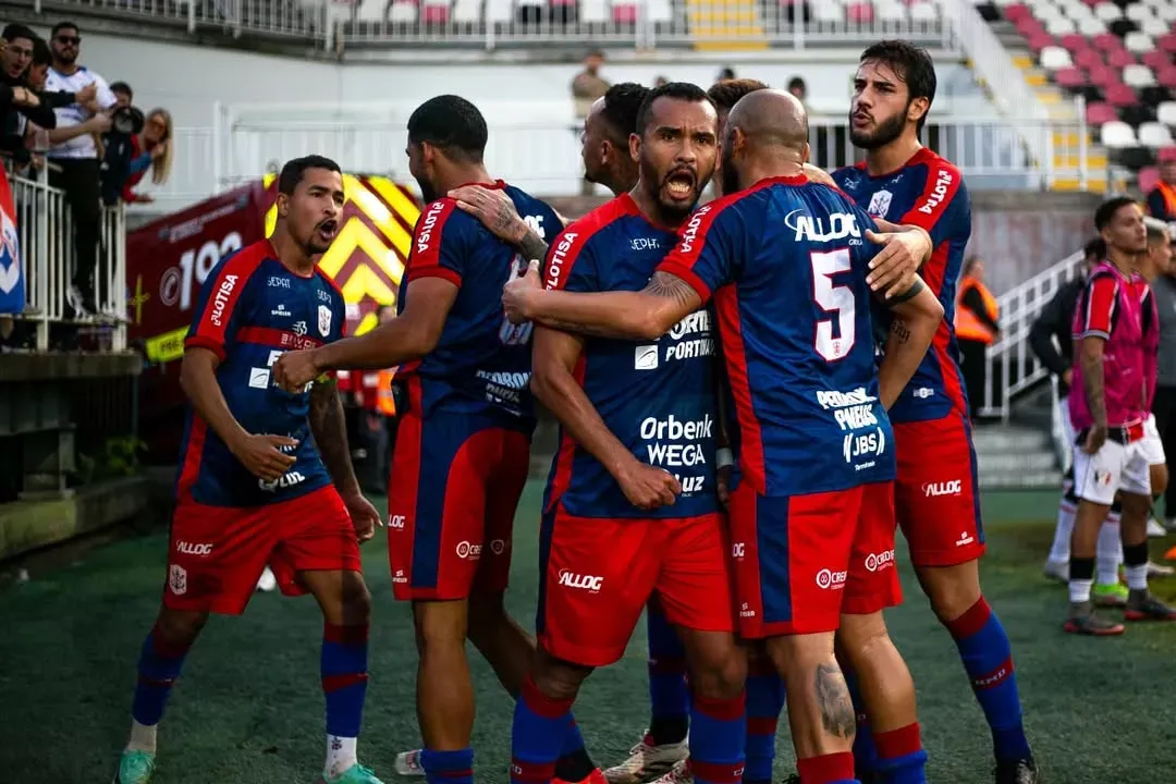 Golaço define vitória do Marcílio Dias em jogo equilibrado contra o Barra FC