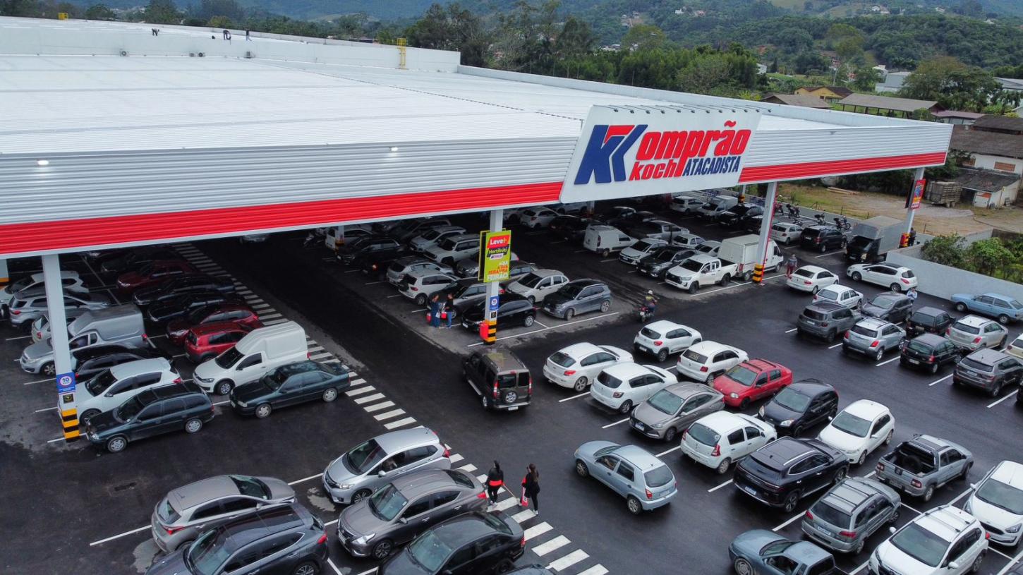 Grupo Koch promove mutirão de contratação para 500 vagas exclusivas para sábado e domingos 