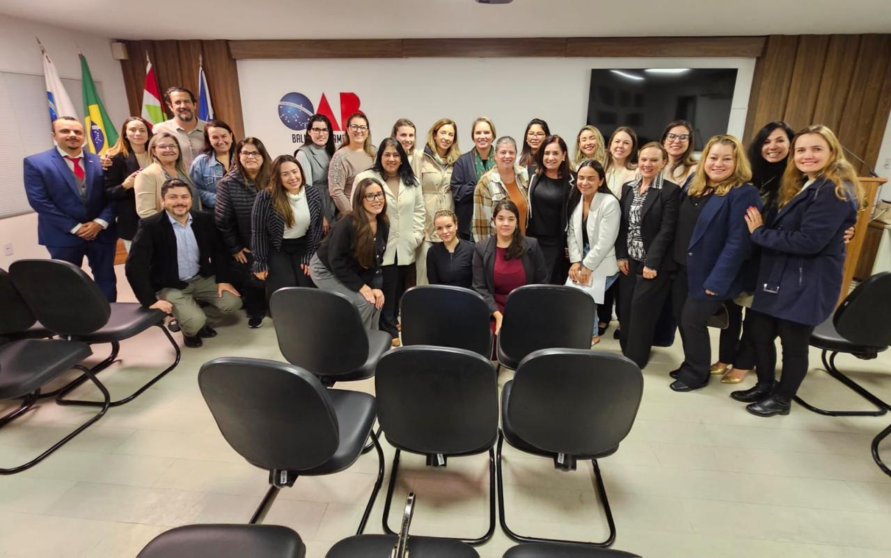 SPI e OAB recebem novos advogados do Projeto de Consultoria Jurídica para Idosos de Balneário Camboriú