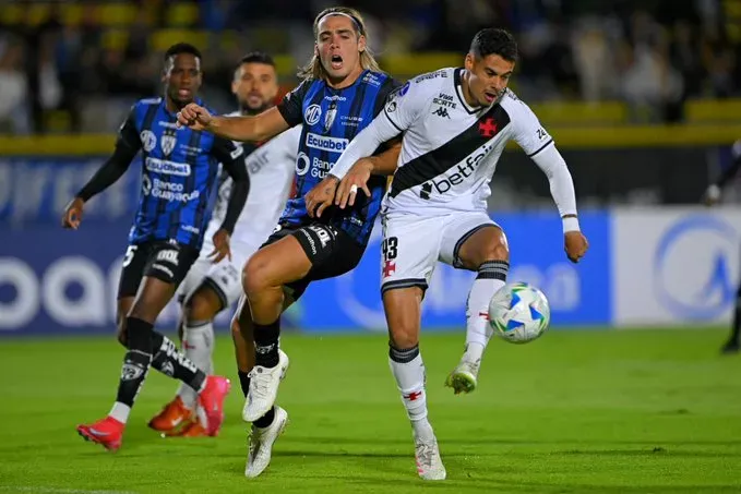 Sul-Americana: Vasco é goleado e Bahia empata sem gols em Salvador