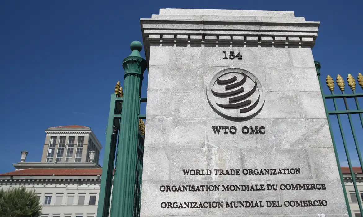 Brasil aciona Organização Mundial do Comércio contra tarifaço dos Estados Unidos