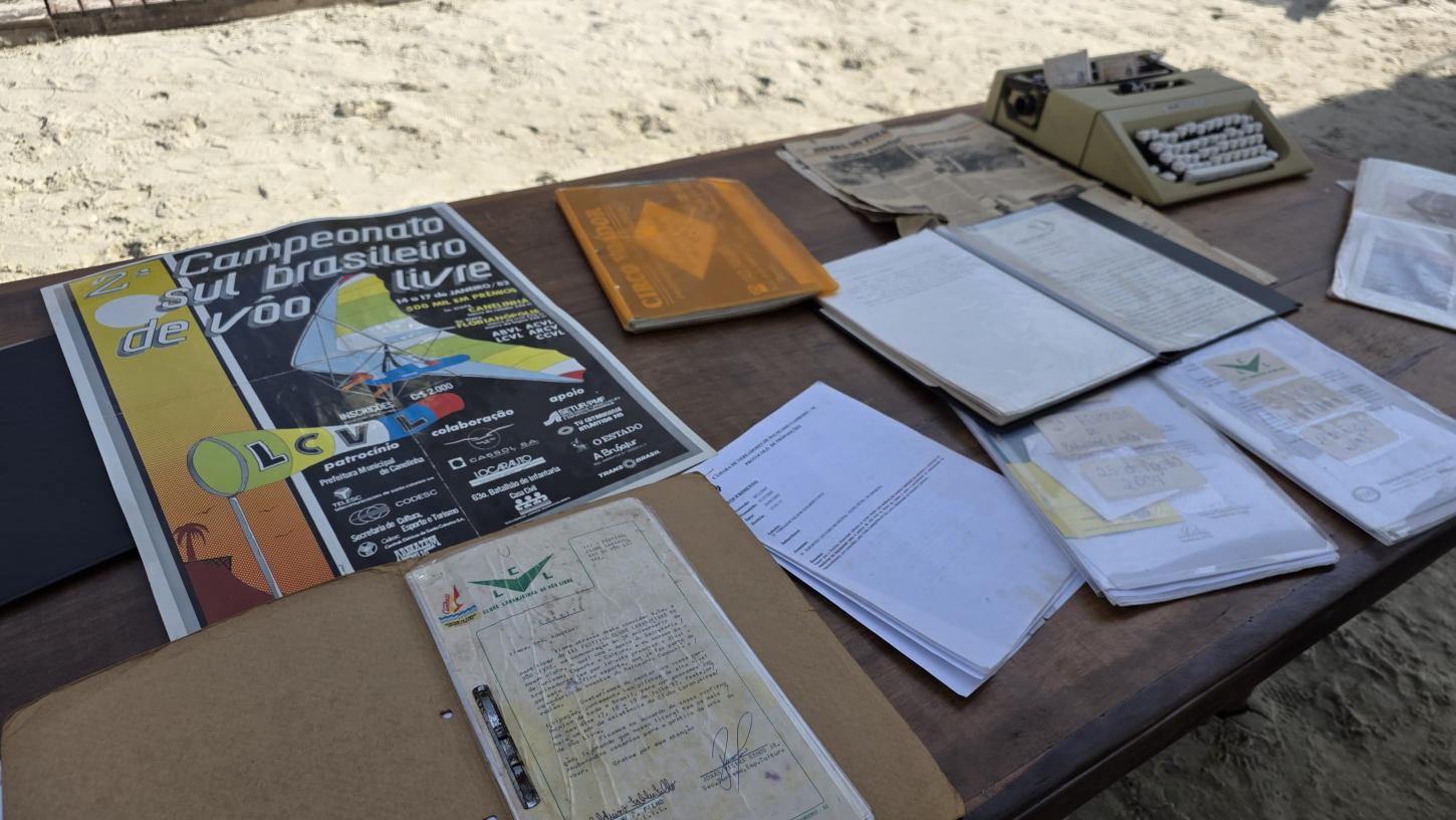 Clube Laranjeiras de Voo Livre celebra 40 anos com encontro histórico na Praia Central de Balneário Camboriú