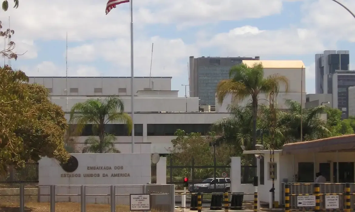 Itamaraty convoca chefe da Embaixada dos EUA após ameaça ao Judiciário brasileiro