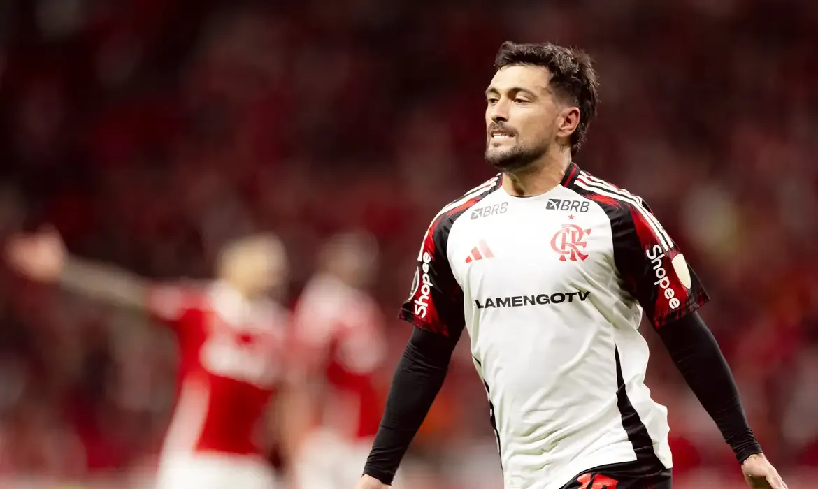 Libertadores: Flamengo e Estudiantes avançam e se enfrentam nas quartas
