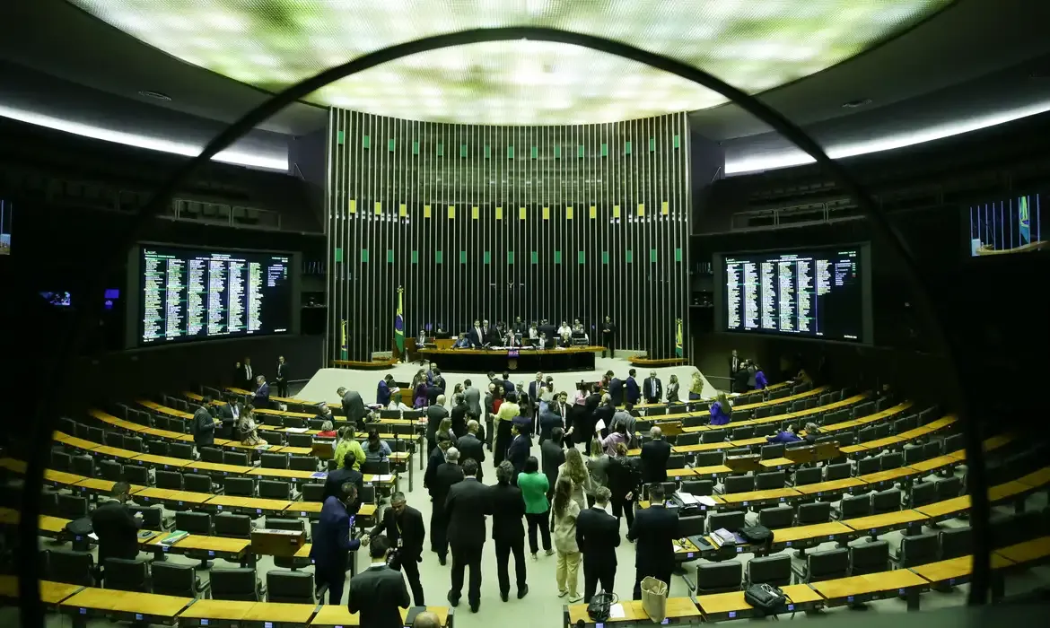 Mais de um terço dos projetos apresentados em 2024 no Congresso Nacional se sobrepõem