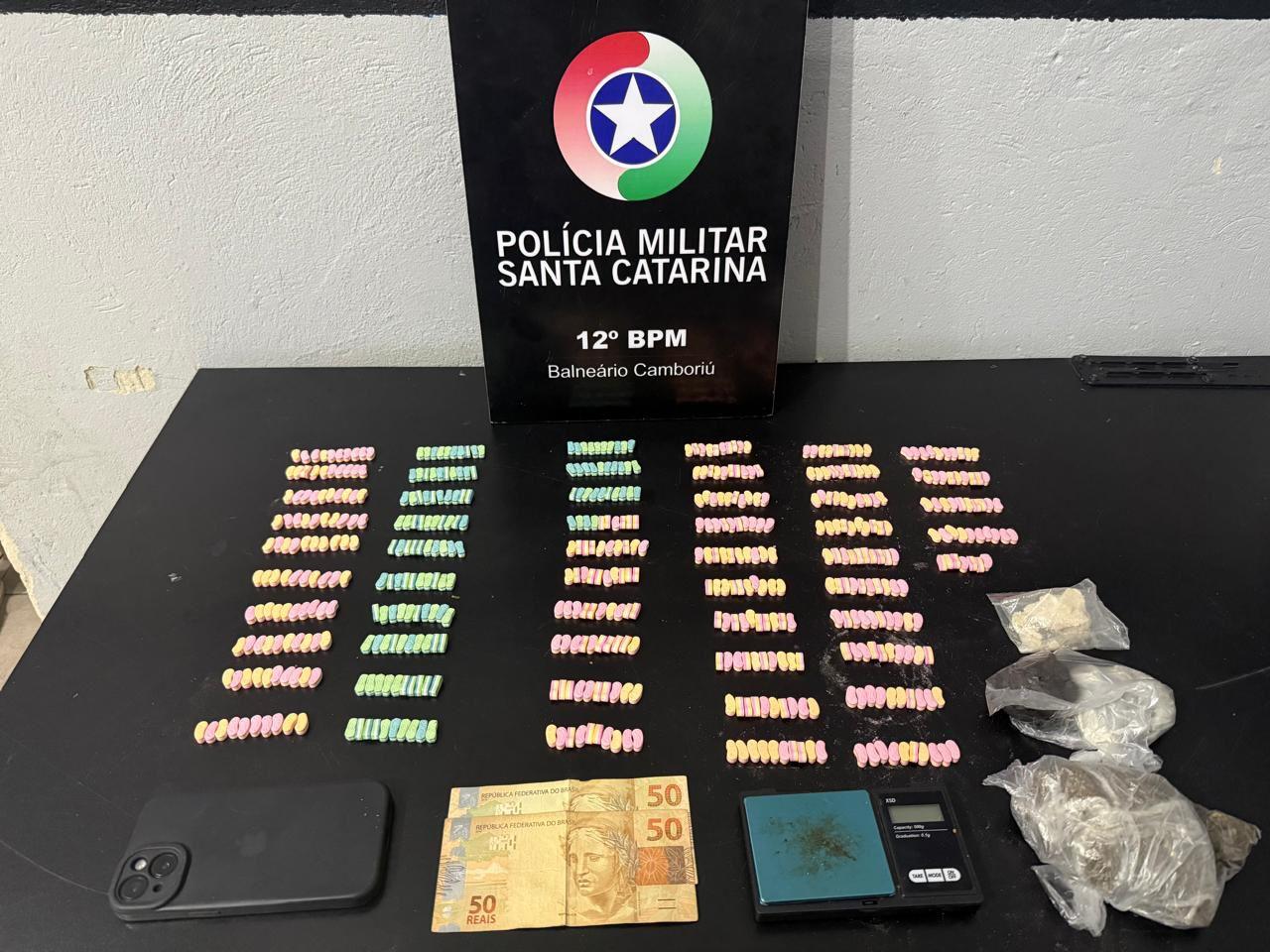 PM prende autor de tráfico de entorpecentes e apreende ectasy e outras drogas no Centro de Camboriú