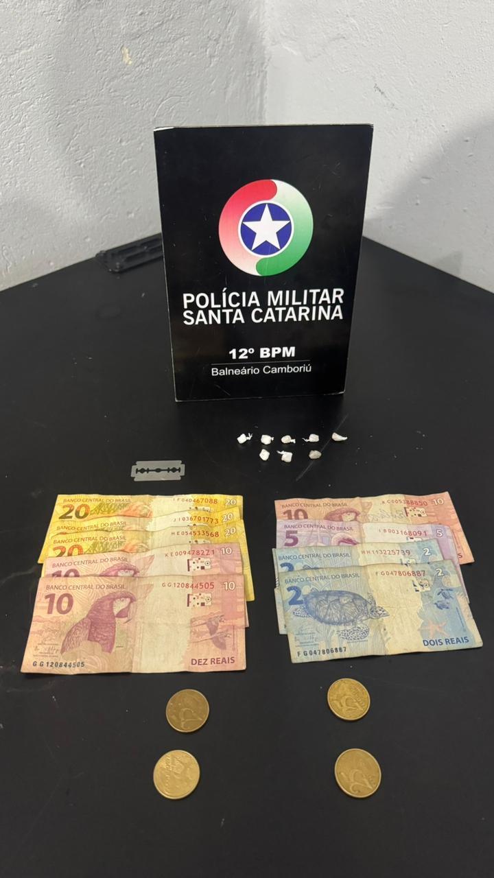 Polícia Militar prende homem por tráfico de drogas em Balneário Camboriú