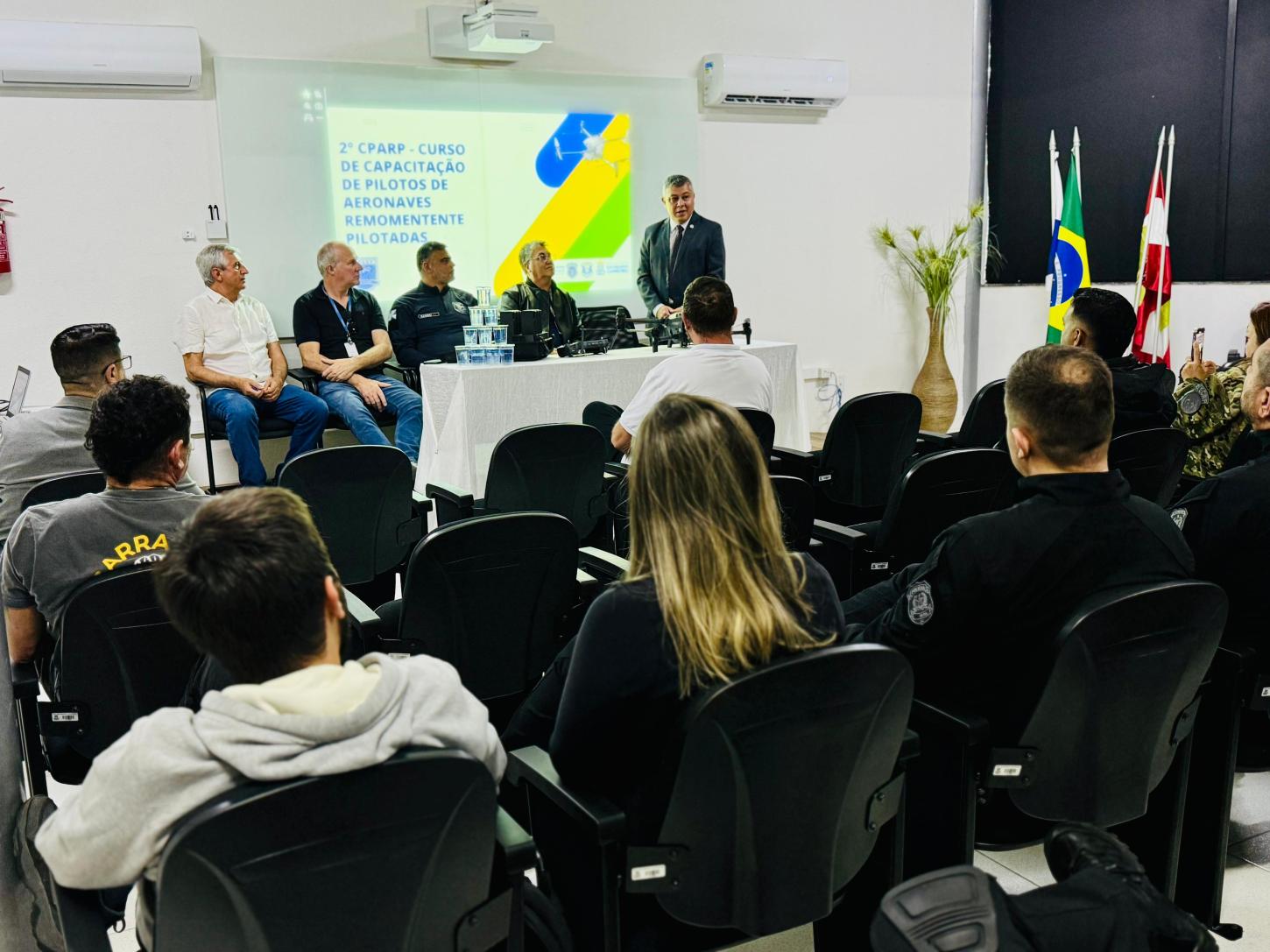 Guarda Municipal de Balneário Camboriú inicia Capacitação para Pilotagem de Aeronaves Remotamente Pilotadas à Polícia Penal 