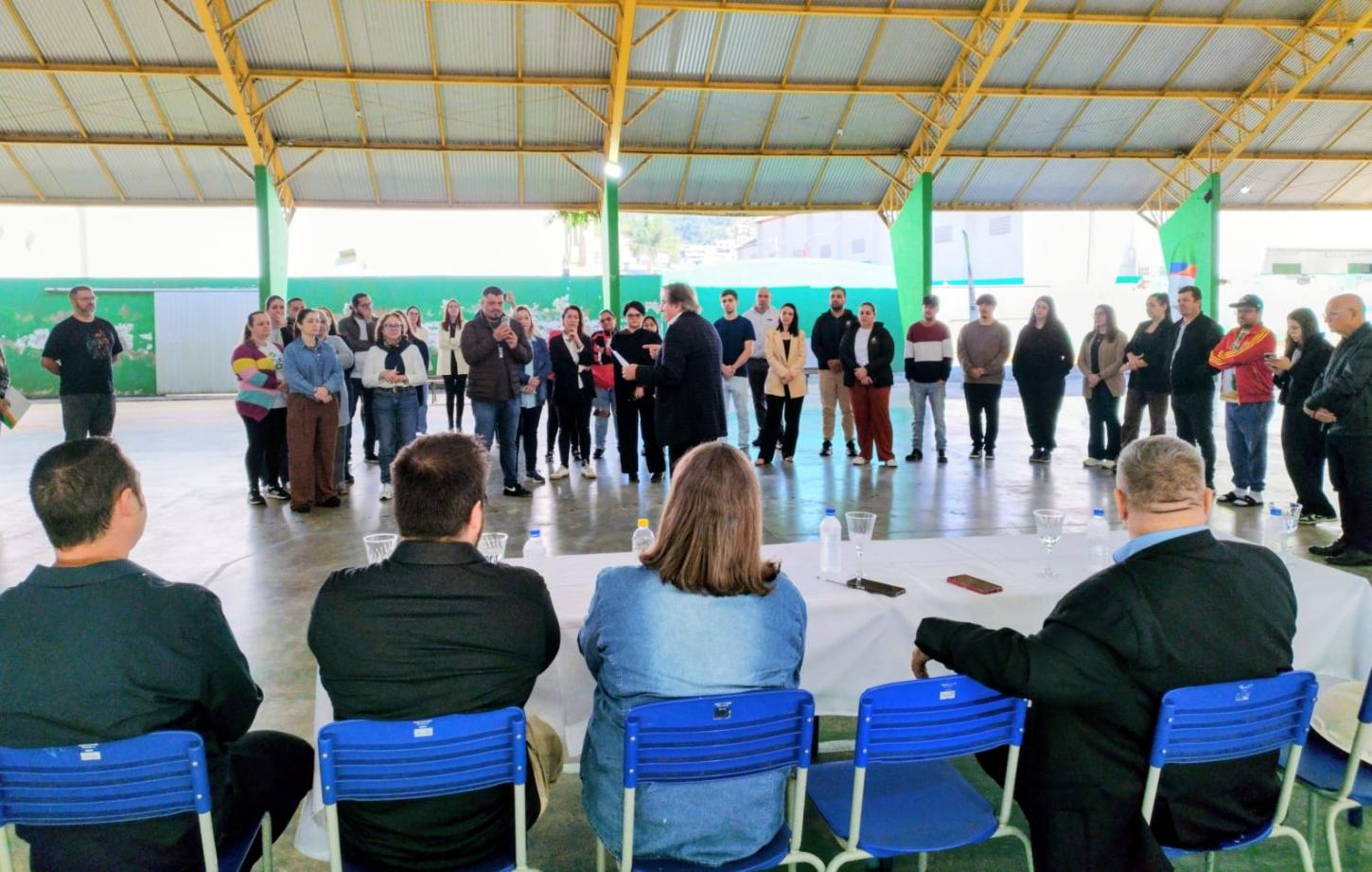 Prefeitura de Camboriú autoriza reforma externa da EBM Professor Abalor Américo Madeira