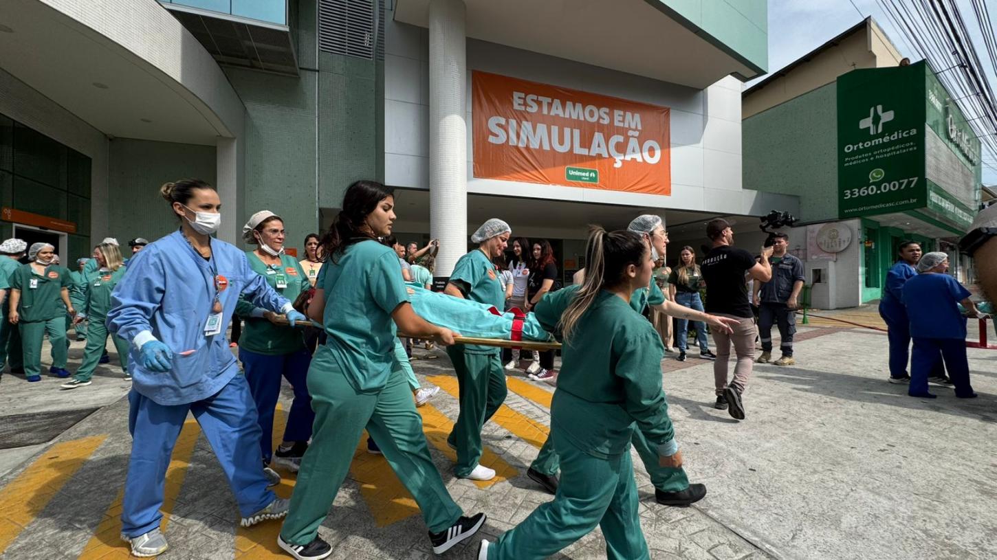 Unimed Litoral realizou dois simulados de incêndio no domingo