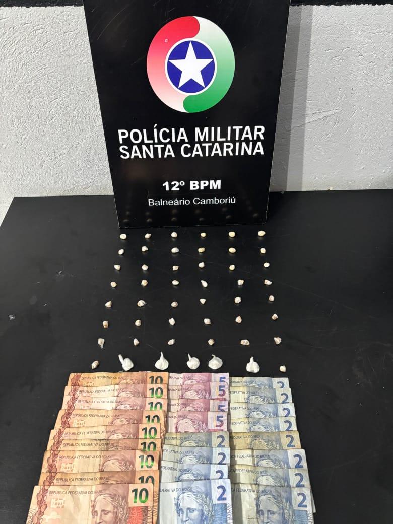 Polícia Militar efetua duas prisões por tráfico na Vila Fortaleza