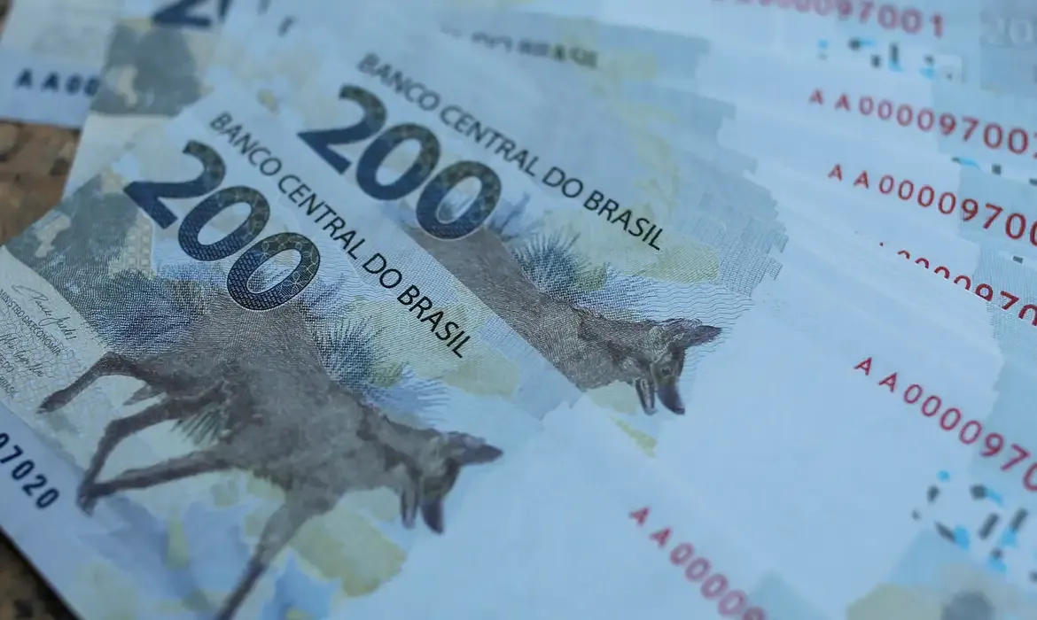 Mercado reduz previsão da inflação para 4,33% este ano