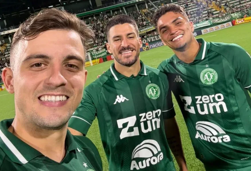 Chapecoense aplica goleada histórica enquanto Figueirense decepciona e disputará a permanência