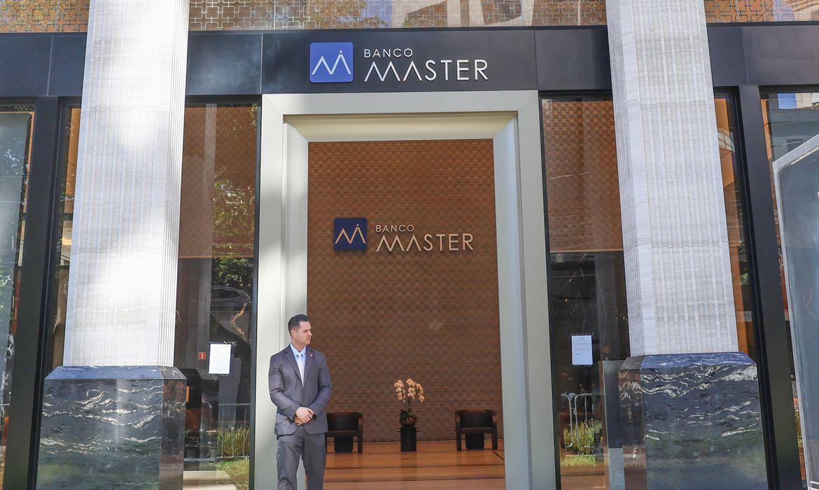 Entenda as liquidações do Banco Master e da Reag