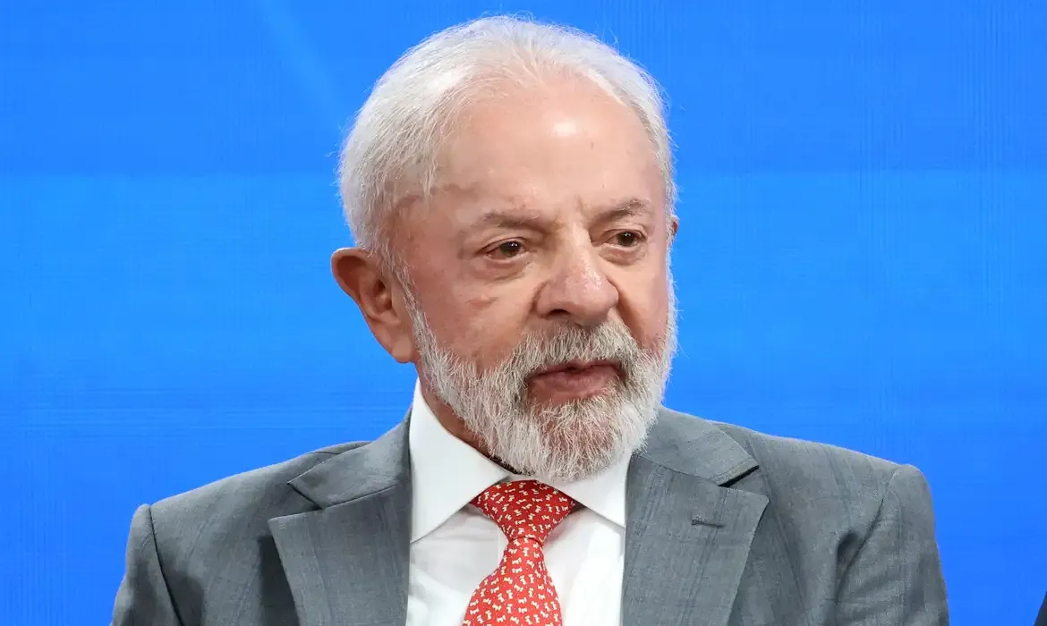 Lula sanciona Orçamento de 2026 e veta R$ 400 milhões em emendas