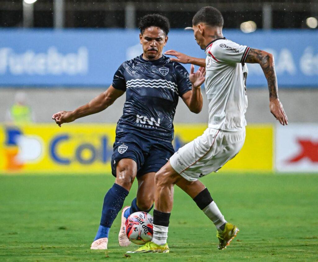 O Barra FC superou o Joinville e somou seus primeiros pontos na competição