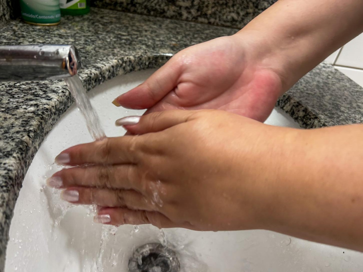 Saúde de Balneário Camboriú orienta sobre cuidados para prevenir viroses no verão
