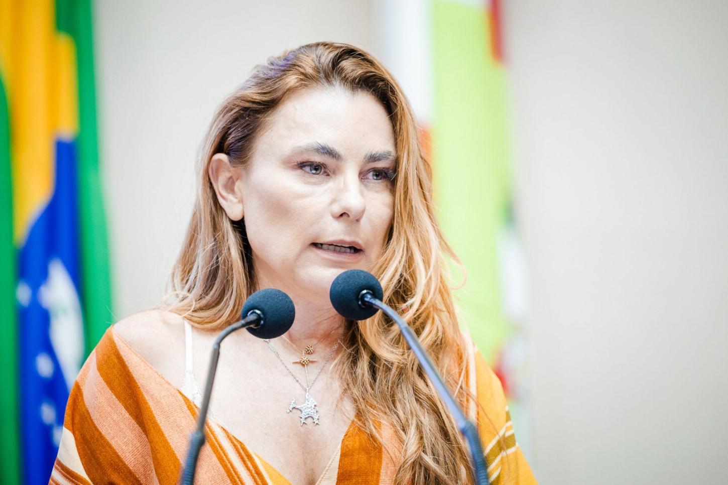 Após dois feminicídios em 48 horas, Paulinha propõe protocolo estadual de proteção às mulheres; saiba como deve funcionar