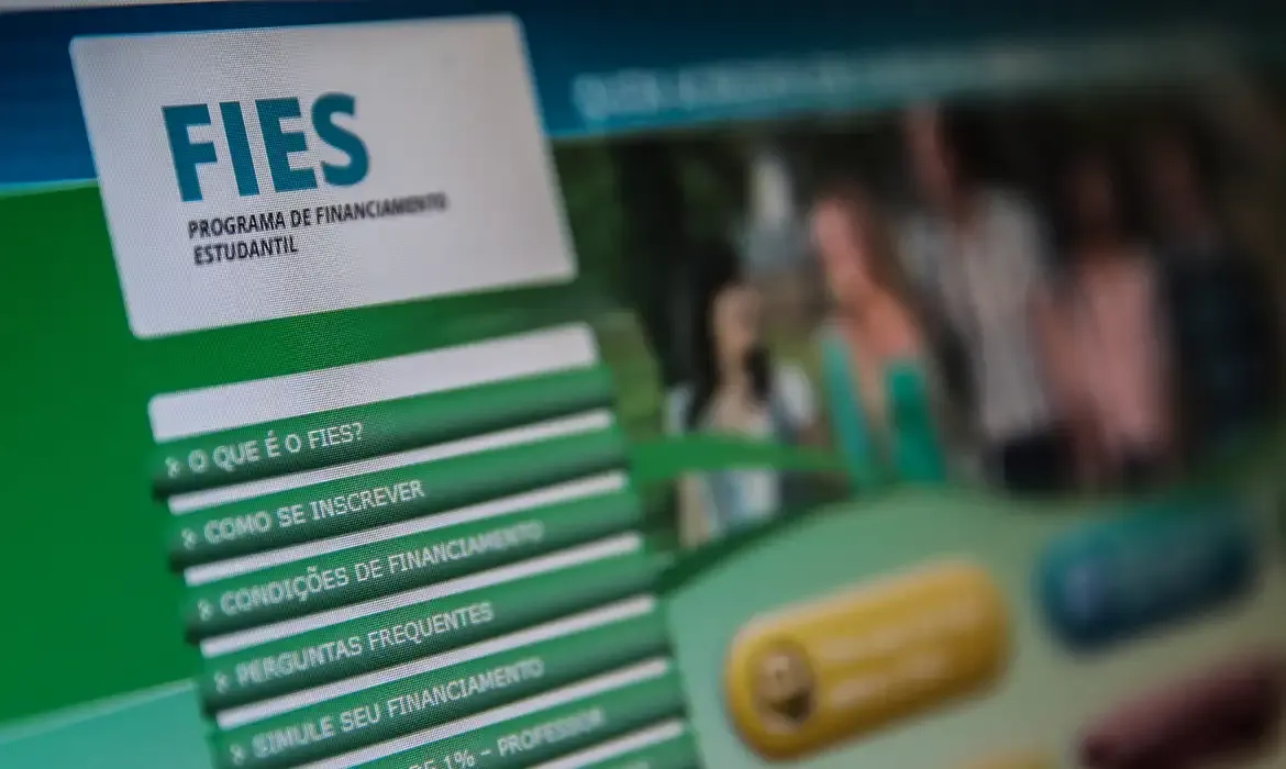 Fies 2026 abre inscrições para processo seletivo do 1º semestre