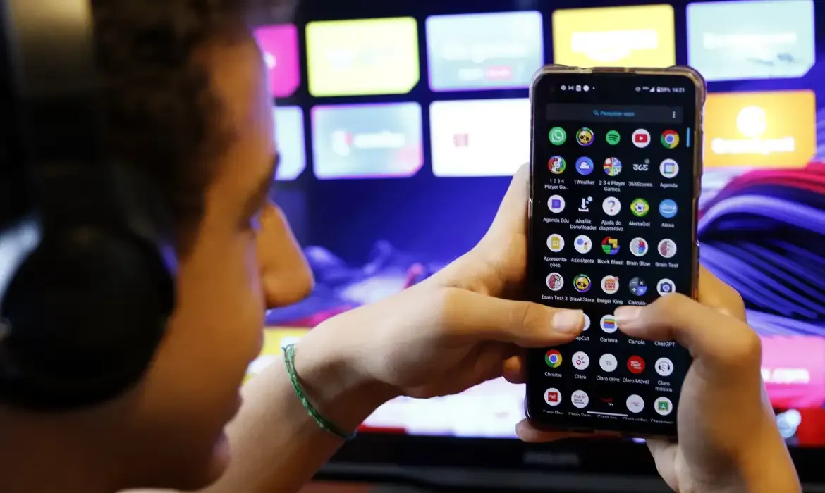 Governo derruba alta de imposto para smartphones e eletrônicos